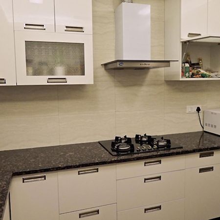 Woodpecker Service Apartments - Green Park New Delhi Extérieur photo