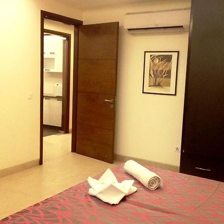 Woodpecker Service Apartments - Green Park New Delhi Extérieur photo