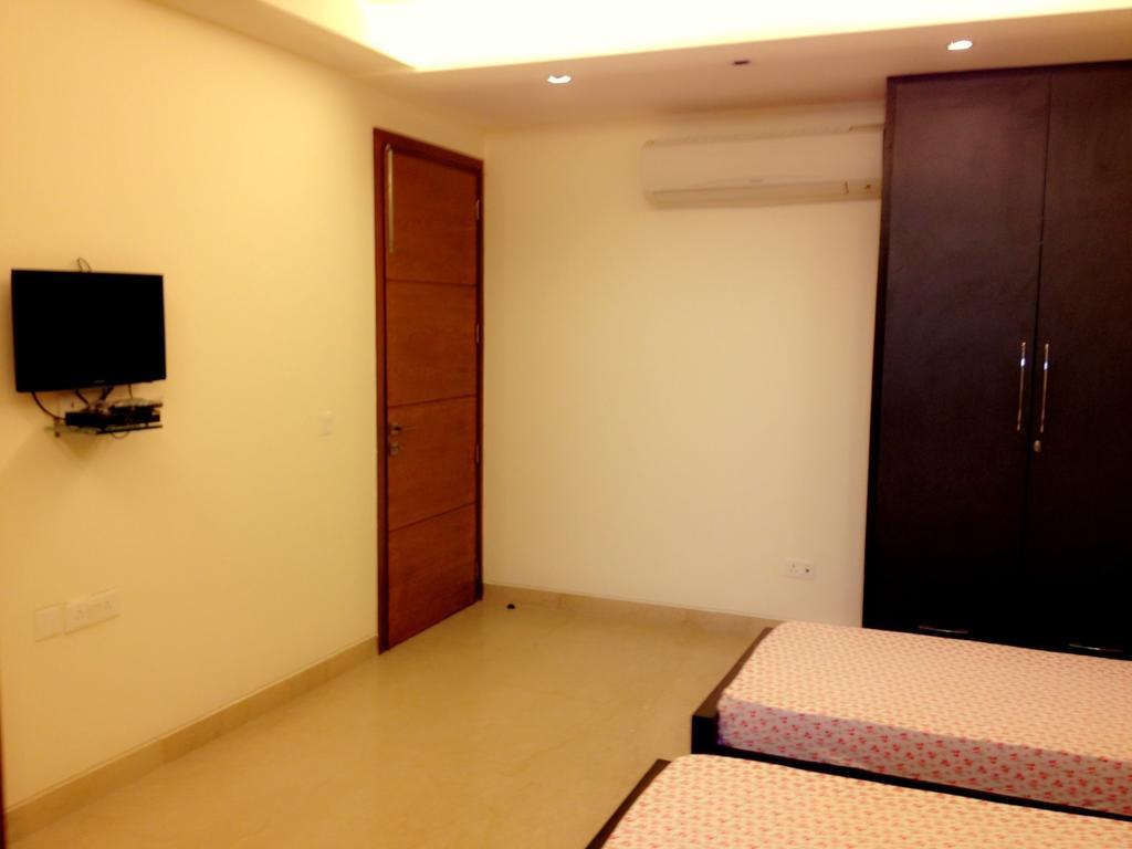Woodpecker Service Apartments - Green Park New Delhi Extérieur photo