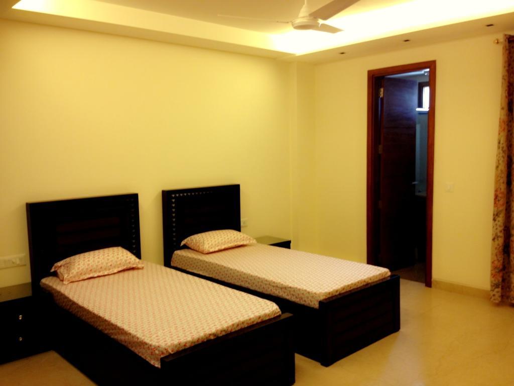 Woodpecker Service Apartments - Green Park New Delhi Chambre photo