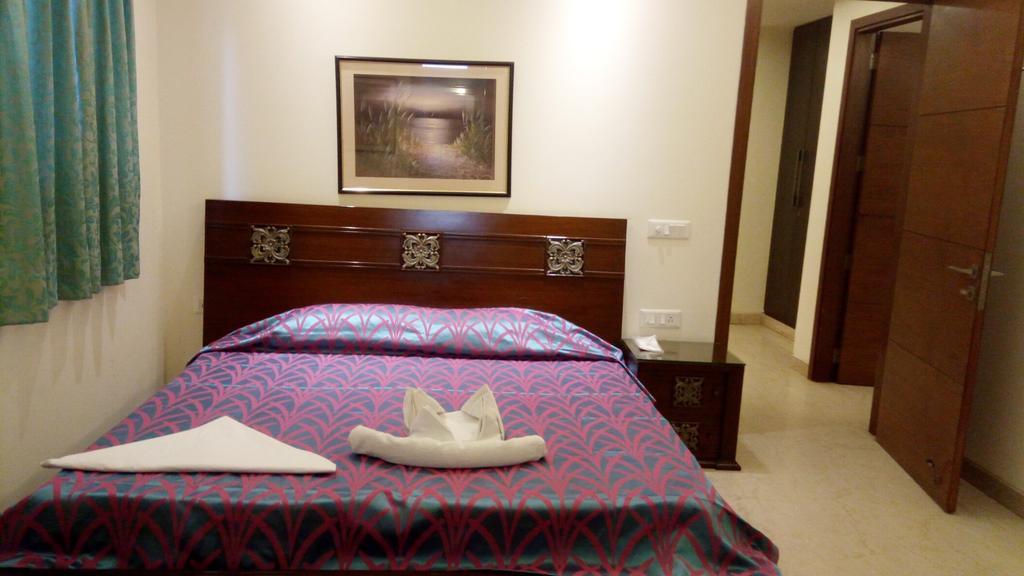 Woodpecker Service Apartments - Green Park New Delhi Extérieur photo