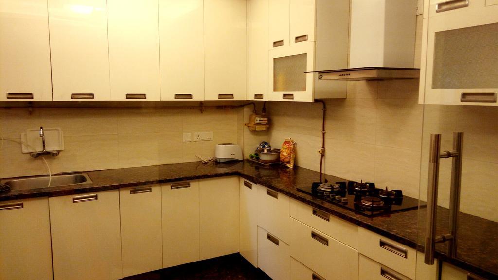Woodpecker Service Apartments - Green Park New Delhi Extérieur photo